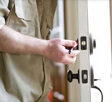 Golden Locksmith Services Sarasota, FL 941-677-7080 Golden Locksmith Services Sarasota, FL 941-677-7080 - 6-Lock-Change