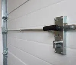 Golden Locksmith Services Sarasota, FL 941-677-7080 - 9-Garage-Door-Locks